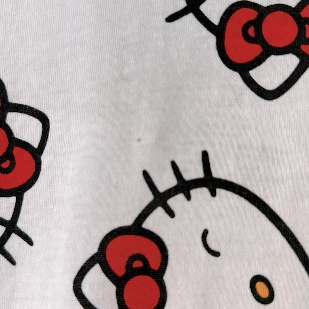 HELLO KITTY White All Over Print Crop Short Sleeve Shirt Size XL NWT - Picture 6 of 10